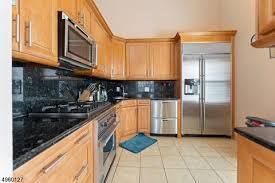 Woodmax inc specializes in custom cabinetry work for over 20 years we are chicago's premier cabinet makers helping our. 189 Columbus Dr Franklin Park Nj 08823 21 Photos Mls 3702340 Movoto