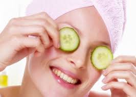 Gozalti Morluklarini 3 Gunde Gecirip Cam Gibi Gozlere Kavusun Fruit Cucumber