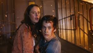 His father is of irish descent and his mother is of english, spanish, and italian ancestry. Dylan O Brien Insisted That Maze Runner Include His Perilous Stunt