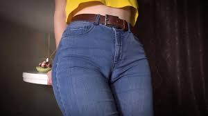 Hot Milf Showing Off Fat Camel Toe In Denim Pants - XNXX.COM