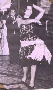 سعاد حسنى بترقص بلدى مع عبد الحليم حافظ فى سهرة فى مينا هاوس 1960 Egyptian Actress Egyptian Beauty Arab Actress