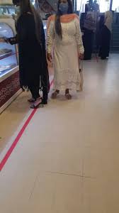 Pakistani Public Maal on X: Big boobs auntie in public  t.copdOfGW0UHv  X