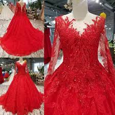Selain baju pengantin dengan warna putih diseluruh bagian, anda juga bisa memilih baju pengantin adat sunda dengan kombinasi warna putih dan batik. Jual Gaun Pengantin Gaun Nikah Mewah Modern Warna Merah Lengan Panjang Bling Bling Di Lapak Boutiq Berlian Bukalapak