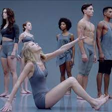 Home to over 200,000 taylor photos, we are your number one source for photoshoot outtakes, screen captures, red carpet photos, and more! Taylor Swift Shake It Off Video 2014 Imdb
