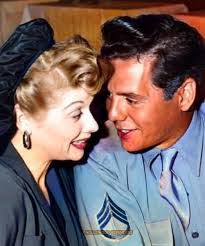 Beverly Dooley's Instagram, Twitter & Facebook