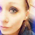 Lea Stratton's Instagram, Twitter & Facebook