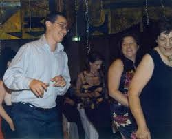 Soția jurnalistului a murit de cancer când fetița lor avea doar un an. Poze De Colectie Cu Victor Ponta Imagini Inedite Din Tineretea Premierului Galerie Foto Mobile