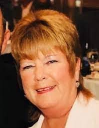 Bonnie Lacombe's Instagram, Twitter & Facebook