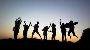 Kali ini maia estianty membagikan momen ketika dirinya harus menaiki pesawat jet pribadi untuk menjemput sang suami, irwan mussry di bali. Surat Rindu Untuk Sahabat