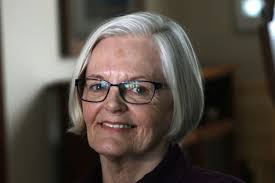 Sheila Noyes's Instagram, Twitter & Facebook