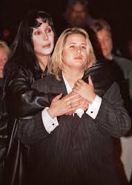 Cher the winner takes it all (dancing queen 2018). Cher Uber Abba Skandal Outfits Po Tattoos Mir War Irgendwann Nichts Mehr Peinlich Der Spiegel
