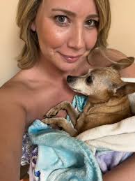 Min Pin daily routine and spinning behavior