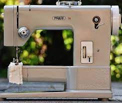 After all, periodically there is a need to repair clothes and interior textiles, and it is uncomfortable and rather we compiled a list of the best brands of sewing machines, based on expert assessments of specialists and reviews of real buyers. Top 7 Sewing Machine Brands Sew Guide