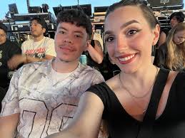 Hey all! I'm looking for a 6 month sublease starting in February. I'm  testing a move from Nashville to LA to get a new change of scenery and be  around more like-minded