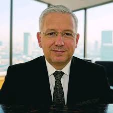 I m not handsome 🥰 But at least I m real person 🥰 Am from London