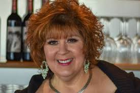 Leila Noonan's Instagram, Twitter & Facebook