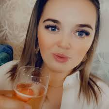 Ebony Wilkinson 😇 (@ebonywilko)