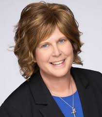 Deanne Booth's Instagram, Twitter & Facebook