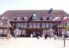 You can travel from westerland (sylt) to cologne (germany) on deutsche bahn trains. Westerland Sylt Station Wikipedia