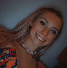 Jaci Thompson's Instagram, Twitter & Facebook