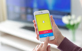 Snapchat هو تطبيق مشاركة الصور الفوري الذي يتيح لك التقاط الصور وإرسالها إلى الأصد. ØªØ³Ø¬ÙŠÙ„ Ø¯Ø®ÙˆÙ„ Ø³Ù†Ø§Ø¨ Ø´Ø§Øª Ù…Ù† Ù‚ÙˆÙ‚Ù„ Ra2ed