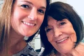 Ellen Germann's Instagram, Twitter & Facebook