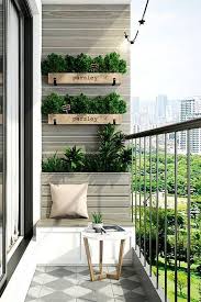 Selain itu desain balkon dengan konsep taman ini juga dapat membantu memberikan nilai estekika pada rumah minimalis. 13 Inspirasi Desain Balkon Rumah Yang Sempit Agar Jadi Multifungsi