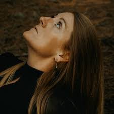 Emma Rankin's Instagram, Twitter & Facebook