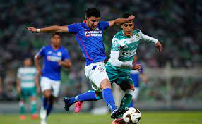 Vive con las mejores fotografías la final de ida entre santos laguna y cruz azul; Eb5cnligiqfdkm