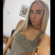 Do you know how to tie a tie? It's easy! I'll show you...." ☺️