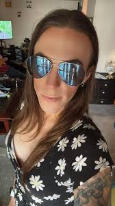 Hi dear, sorry to bother you cause cause I don't know you yet., but I've  been trying to reach you for days. I just wanted to say hi to brighten my  day😇🥰