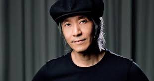 Góc khuất trong cuộc đời Châu Tinh Trì: Từ một cậu bé kiệm lời sống nghèo  khó ở khu ổ chuột đến vua hài giàu có trong cô độc