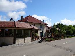 Hier finden sie die aktuellen öffnungszeiten von deutsches haus sowie telefonnummer und adresse. Kleine Lauter Am Reussenstein Runde Von Wendlingen Neckar Fahrradtour Komoot