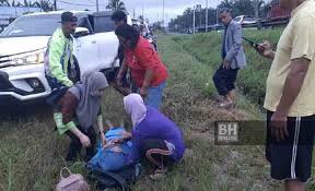 Check spelling or type a new query. Dua Guru Maut Kereta Terbabas Di Merotai Sabah Post
