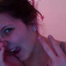 Erin Botts (@evieevester)