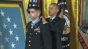 Check spelling or type a new query. El Presidente Entrega La Medalla De Honor A Un Heroe Youtube