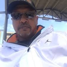 Dwayne Barrow (@DwayneBarrow2)