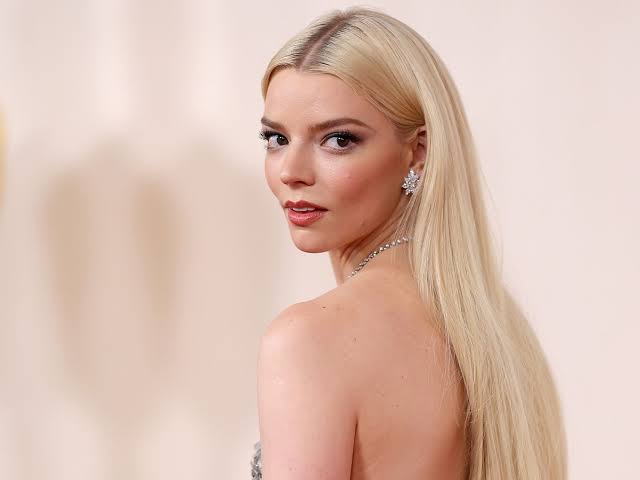 Anya Taylor-Joy's Silver Sparkle Nails Are as Otherworldly as Her Oscars  Gown