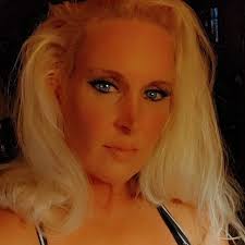 What are good pedicure places in Mars PA with reasonable prices and high  cleanliness?