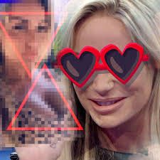 Gina Lisa Lohfink Ihr Bikini Ist So Eng Dass Bruste Fast Aus Xxl Dekollete Platzen Fanbase