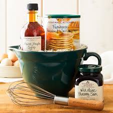Includes 1 tomato herb bruschetta spread (8 oz), 1 roasted garlic bread spread (8 oz), 1 italian dipping oil (8 oz), 1 roasted garlic oil (8 oz) and 1 rosemary parmesan quick bread mix (18 oz) Buy Stonewall Kitchen Breakfast Gift Basket In Cheap Price On Alibaba Com