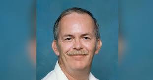 Michael Strouse's Instagram, Twitter & Facebook