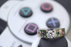 30 Geeky Engagement Rings Wedding Bands And Ring Boxes Geeky Wedding Rings Geek Wedding Rings Nerdy Engagement Rings