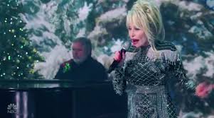The official music video for when life is good again by dolly parton!listen to when life is good again here: Watch Dolly Parton Sings Holly Jolly Christmas For Parade