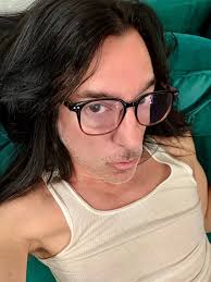 Every time I stop in Chicago we immediately have an understanding. I got  the Garrett mix. 🍿 ￼Garrett's Popcorn Chicago Midway International Airport