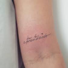 tatuagem feita pela tatuadora lays alencar de goiania tatuagem tatuagens frases para tatuagem feminina