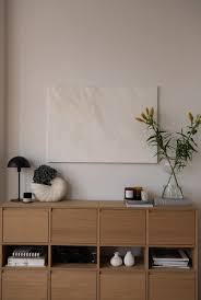 Bamboo, paper and rattan are other popular natural materials that would also integrate perfectly in a japandi space. Wohntrend Japandi Finde Hier 5 Einrichtungs Tipps