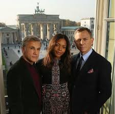 Not only daniel craig in jung, you could also find another pics such as daniel craig instagram, daniel craig workout, daniel craig outfits, daniel craig casino royale, daniel craig beach. Christoph Waltz Starportrat News Bilder Gala De