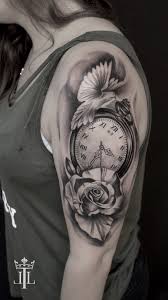 Black And White Compass Tattoo Realistic Compass Tattoo With A Black And White Rose And A Bird By Lebende Legend Tattoos Trendy Tattoos Black Tattoos