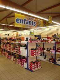 Infos pratiques, horaires, accès au catalogue de votre magasin, prix des carburants… Facebook